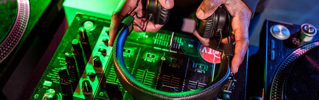 How to Book a DJ in Doncaster and South Yorkshire the Simple Way v3