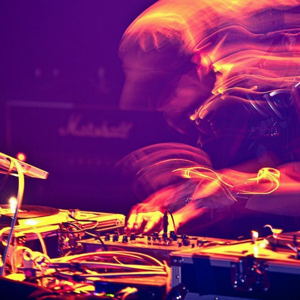 DJ Doncaster – The Ultimate Guide to Finding the Perfect DJ for Your Event featured